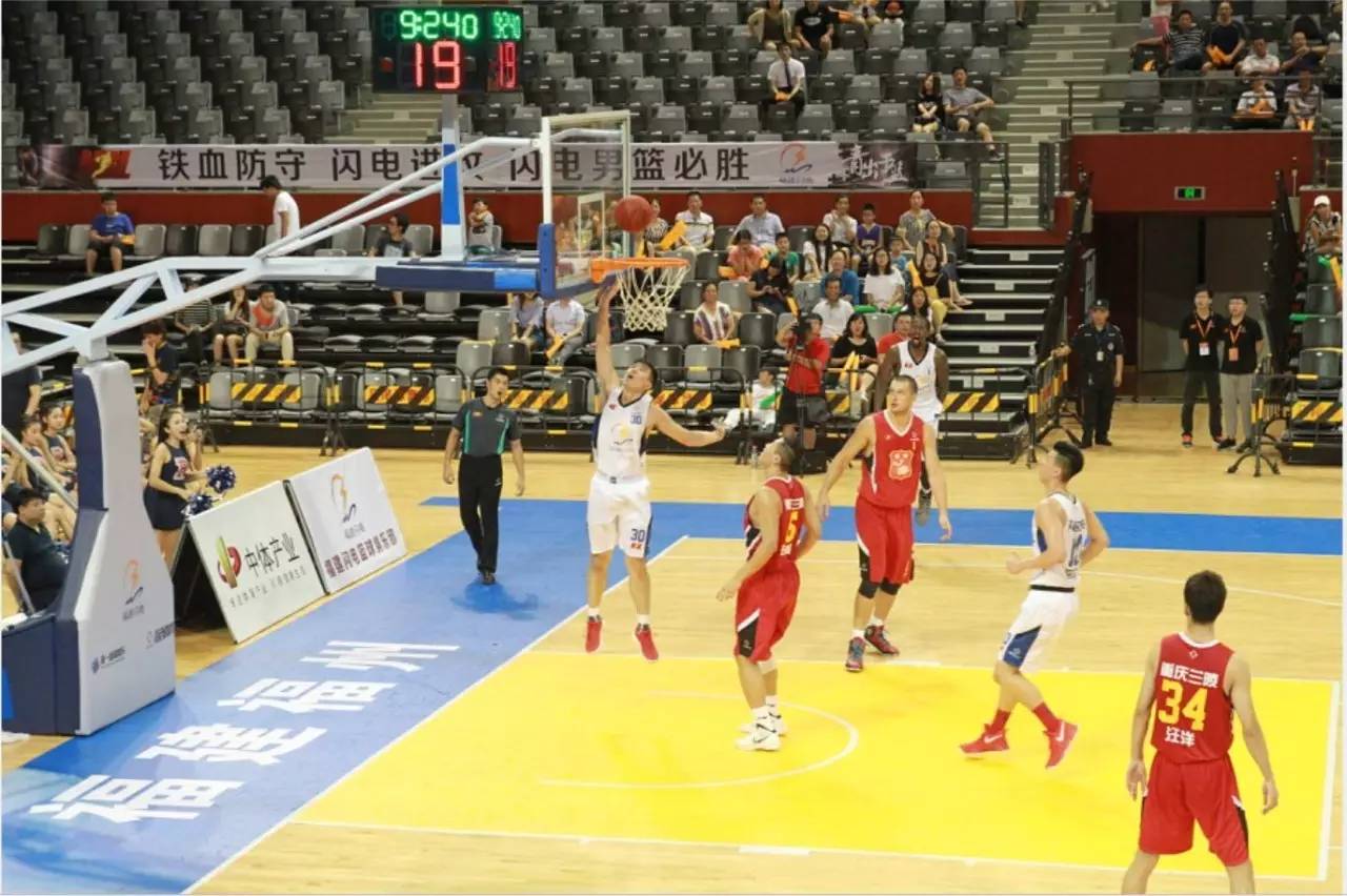 与粉丝口中 与粉丝口中